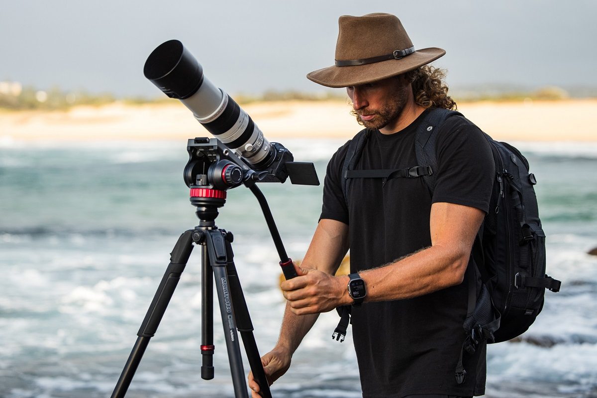 Manfrotto Expands Range with New All Black 055 & 190 Tripod Kits