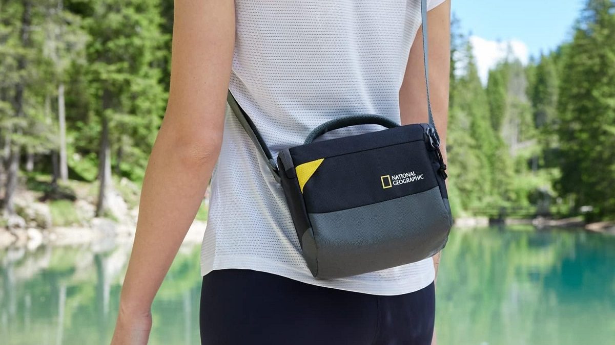 Embrace the National Geographic Spirit with Two New Bags and aTravel Tripod